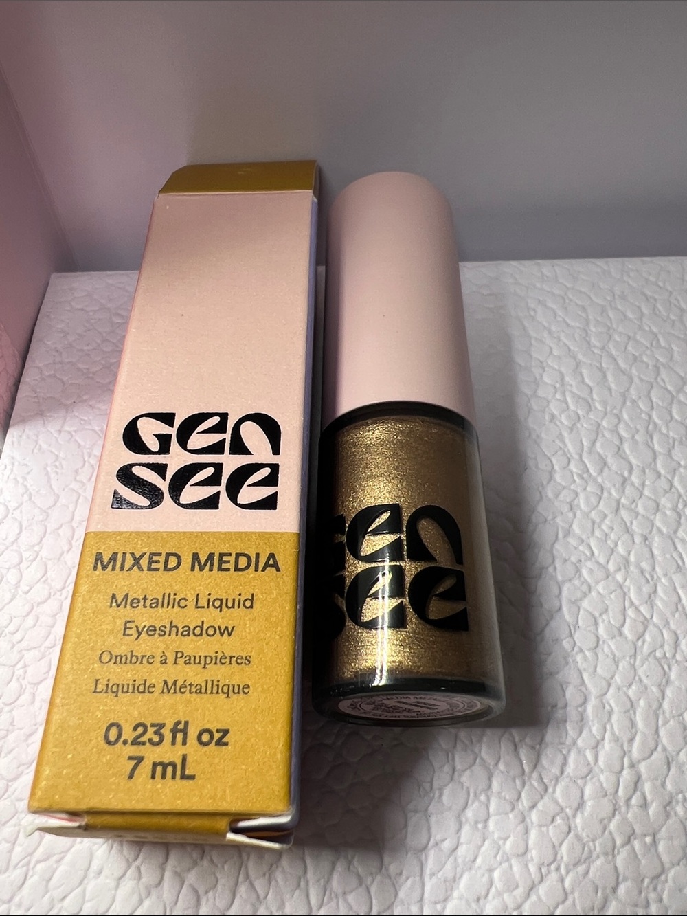 Gen See Metallic Liquid Eyeshadow in 03 Desert Highway